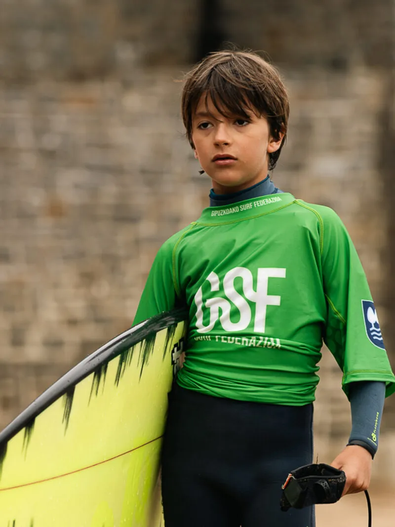 Ikastxiki 2026 zirkuitua *itzuli da* Euskal Herriko surf eskolak indartzeko